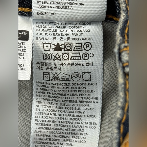 Levi's Style 559 Blue Denim Straight Fit Jeans, Men's Size 31x30, Medium Wash - Picture 13 of 13